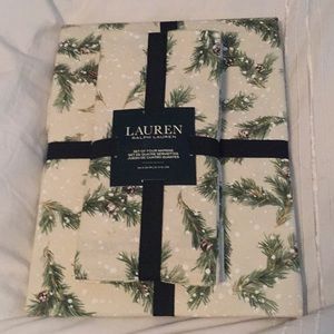 Ralph Lauren table cloth and matching napkins